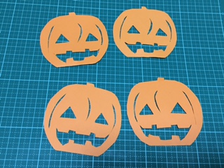 ハロウィンのかぼちゃ 画用紙の飾りの作り方 折り紙の折り方も紹介 ためになるサイト